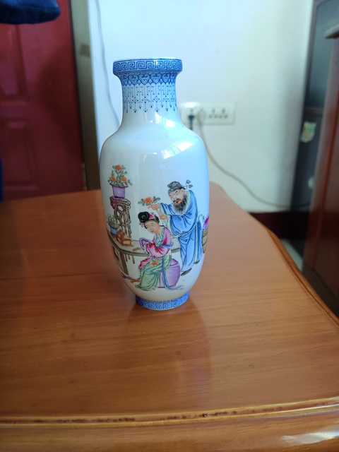 古玩陶瓷鐘馗嫁妹粉彩瓶拍賣，當前價格8000元