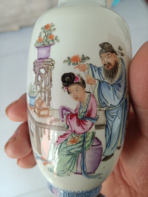 古玩陶瓷鐘馗嫁妹粉彩瓶拍賣，當前價格8000元