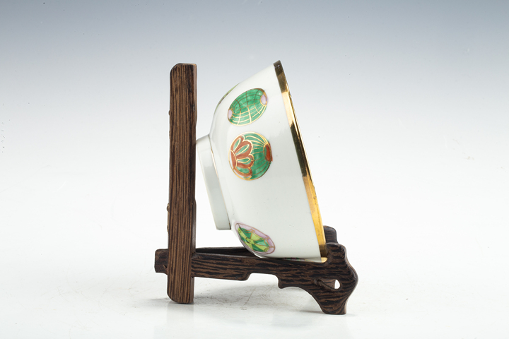 古玩陶瓷民國·粉彩皮球花紋碗一對真品鑒賞圖