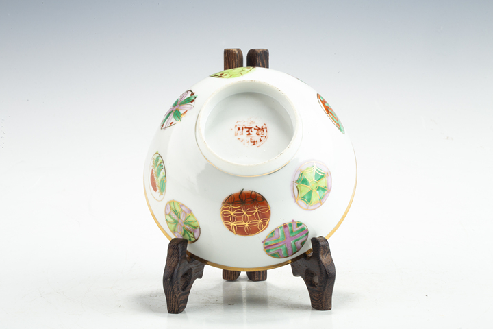 古玩陶瓷民國·粉彩皮球花紋碗一對真品鑒賞圖