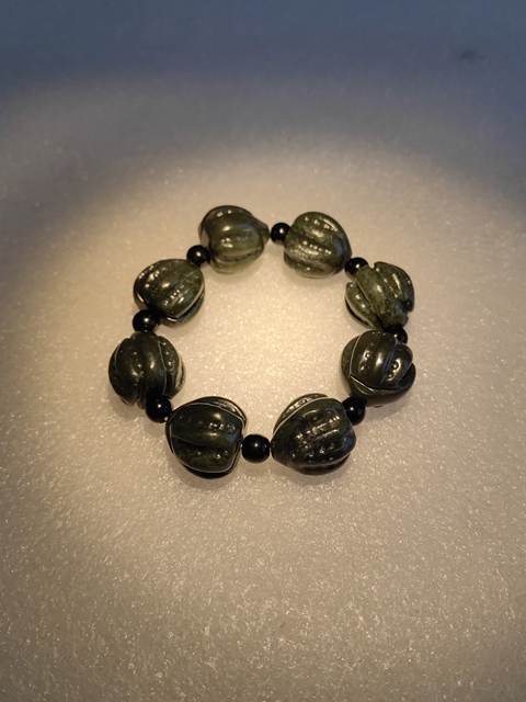 古玩玉器和田青玉手串拍賣，當(dāng)前價(jià)格398元