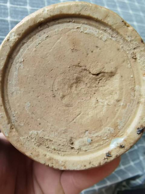 古玩陶瓷青花花卉紋罐真品鑒賞圖