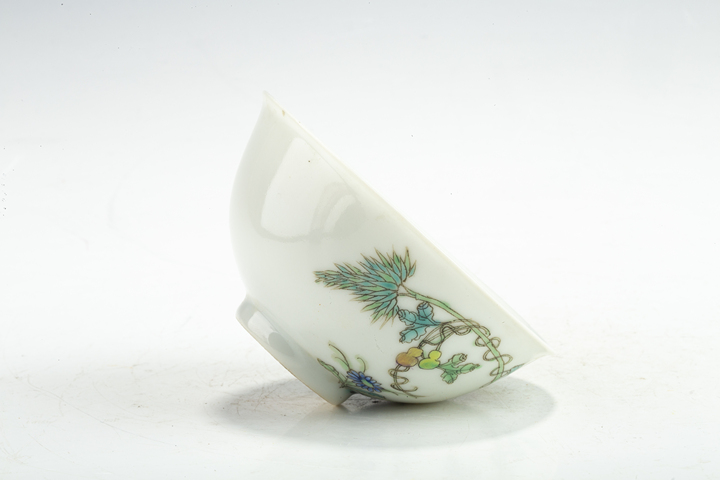 古玩陶瓷民國·粉彩癩瓜福祿紋茶圓真品鑒賞圖