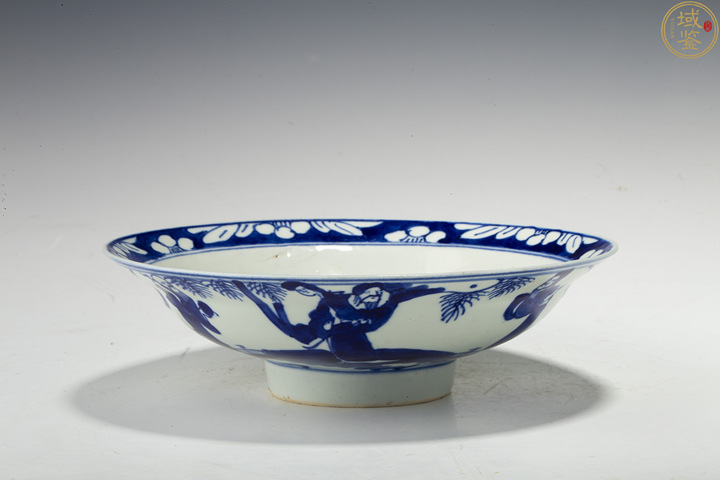 古玩陶瓷清晚·青花三星人物紋折沿淺碗真品鑒賞圖