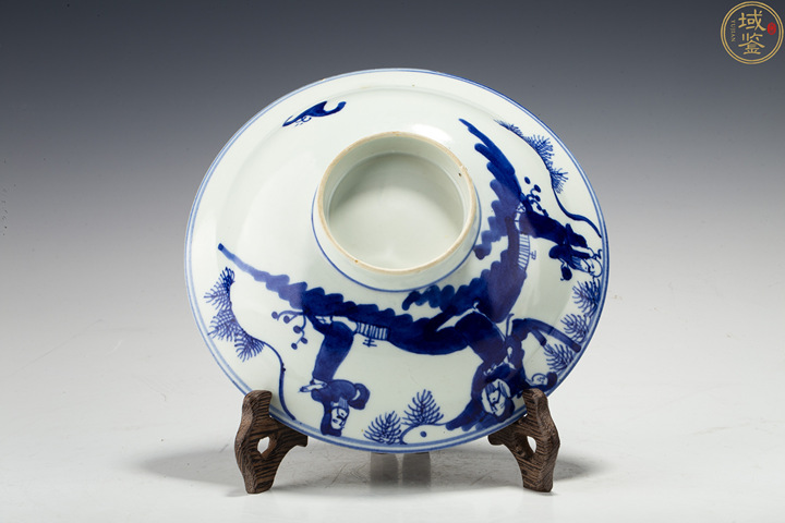 古玩陶瓷清晚·青花三星人物紋折沿淺碗真品鑒賞圖