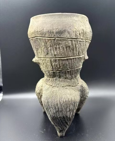 古玩陶瓷龍山文化·三足鬲拍賣，當前價格2384元