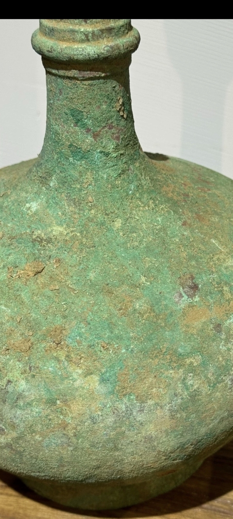 古玩銅器漢代青銅蒜頭瓶真品鑒賞圖