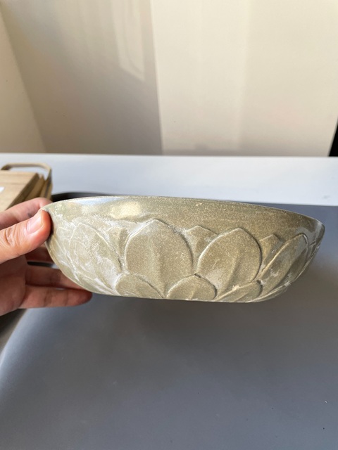 古玩陶瓷北宋早期雙鳳紋蓮瓣盤真品鑒賞圖