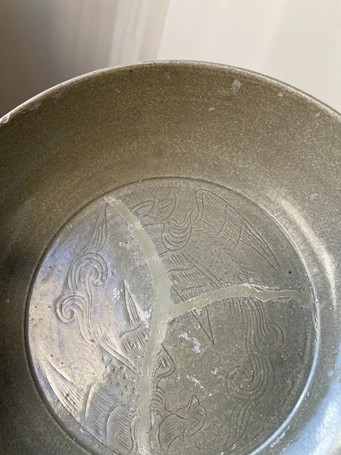 古玩陶瓷北宋早期雙鳳紋蓮瓣盤真品鑒賞圖