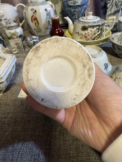 古玩陶瓷油粉彩人物紋筆筒真品鑒賞圖