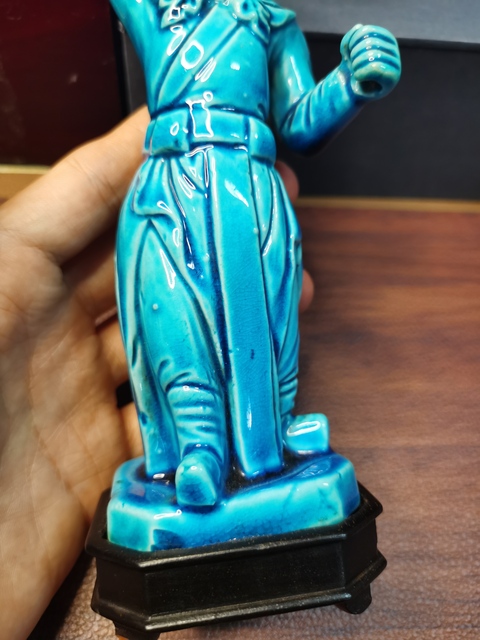 古玩陶瓷晚清 孔雀藍釉孫悟空拍賣，當前價格1500元