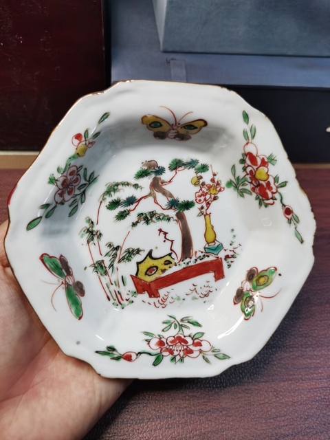 古玩陶瓷明天啟 五彩博古紋六方盤真品鑒賞圖