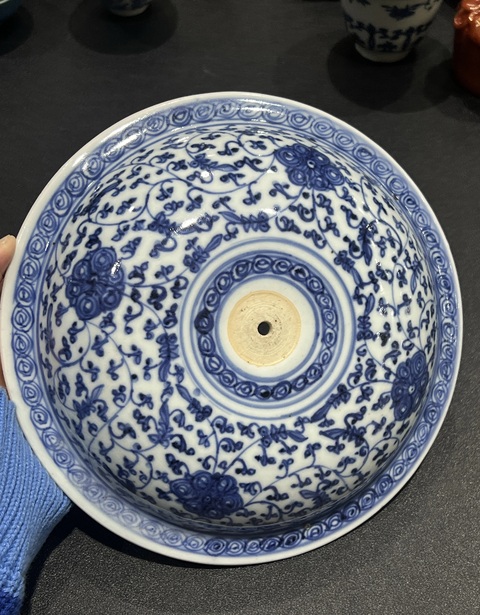 古玩陶瓷纏枝蓮粥罐真品鑒賞圖