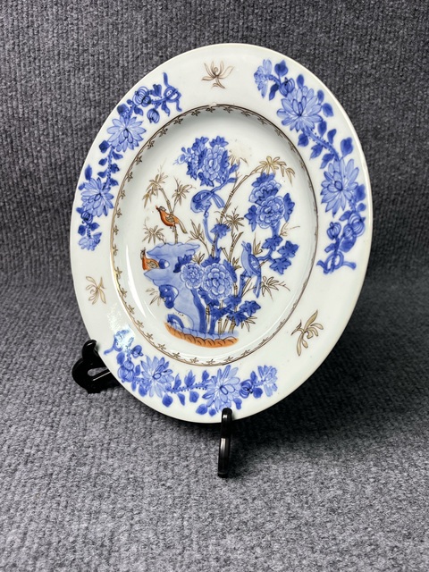 古玩陶瓷青花加彩洞石牡丹紋賞盤真品鑒賞圖