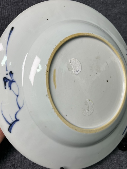 古玩陶瓷青花加彩洞石牡丹紋賞盤真品鑒賞圖