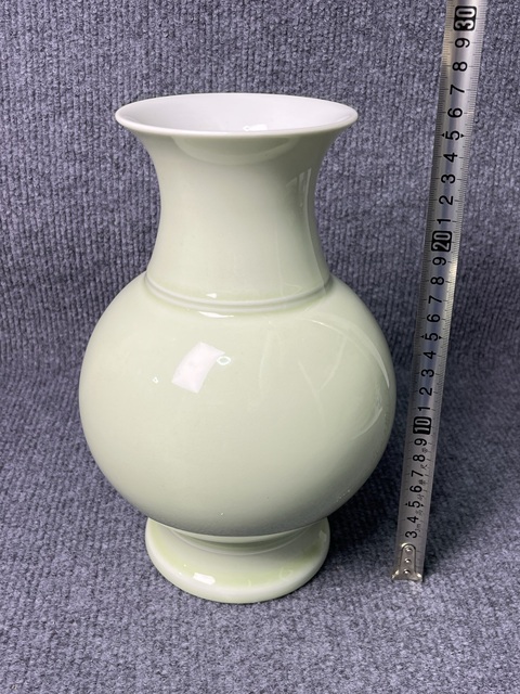 古玩陶瓷青釉尊拍賣，當前價格688元