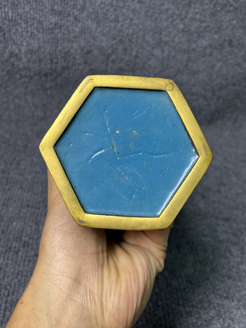 古玩雜項(xiàng)銅胎掐絲琺瑯花鳥紋六方瓶真品鑒賞圖