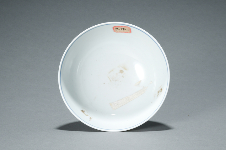 古玩陶瓷花卉紋青花碗真品鑒賞圖