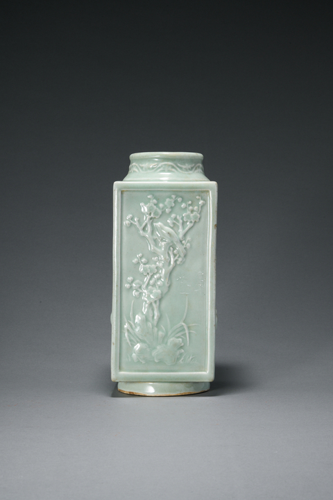 古玩陶瓷豆青釉琮式瓶真品鑒賞圖