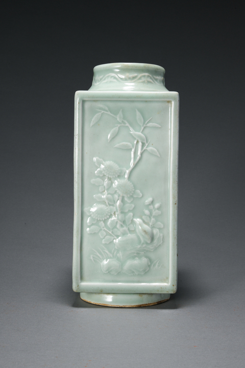 古玩陶瓷豆青釉琮式瓶真品鑒賞圖