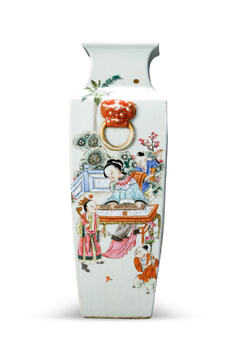 古玩陶瓷 雙鋪首三娘教子圖粉彩四方撇口瓶真品鑒賞圖