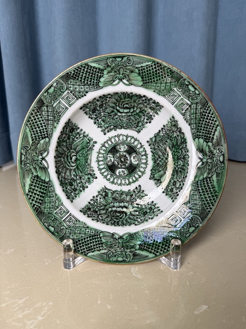 古玩陶瓷晚清民國 廣彩花蝶紋盤真品鑒賞圖