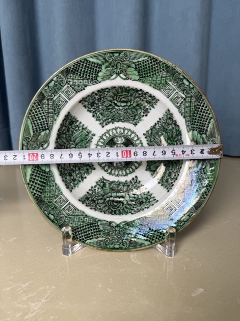 古玩陶瓷晚清民國 廣彩花蝶紋盤真品鑒賞圖