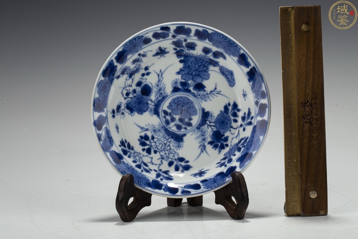 古玩陶瓷清晚期 精品青花四季花卉紋盤拍賣，當前價格650元