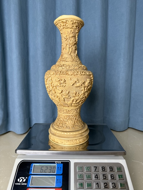 古玩雜項晚清民國 意大利名家手雕 鳳凰牡丹紋瓶真品鑒賞圖