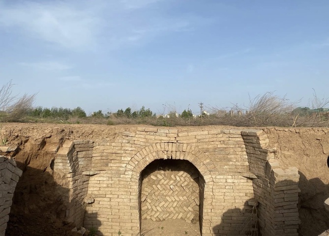 古玩陶瓷唐代 墓磚拍賣，當前價格168元