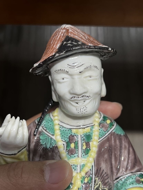 古玩陶瓷素三彩人物塑像真品鑒賞圖