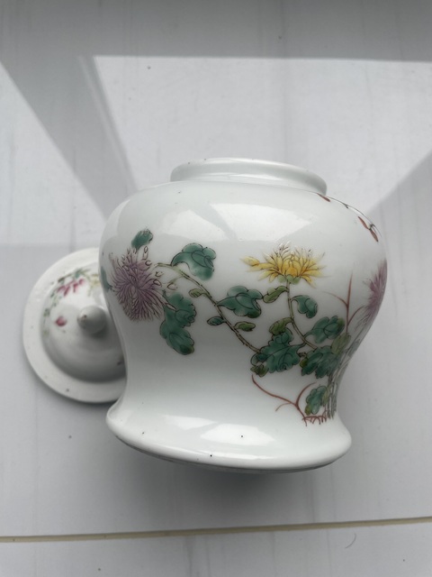 古玩陶瓷粉彩花卉紋將軍罐拍賣，當前價格500元