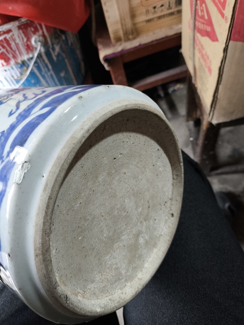 古玩陶瓷青花趕珠龍紋香爐真品鑒賞圖