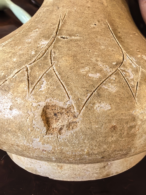 古玩陶瓷岳州窯青釉刻花渣斗，注意品相真品鑒賞圖