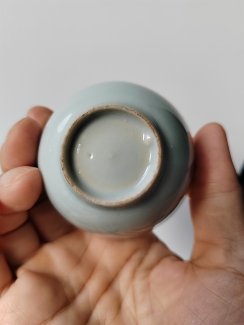 古玩陶瓷青花云鶴紋杯真品鑒賞圖