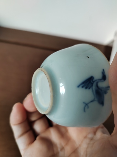 古玩陶瓷青花云鶴紋杯真品鑒賞圖