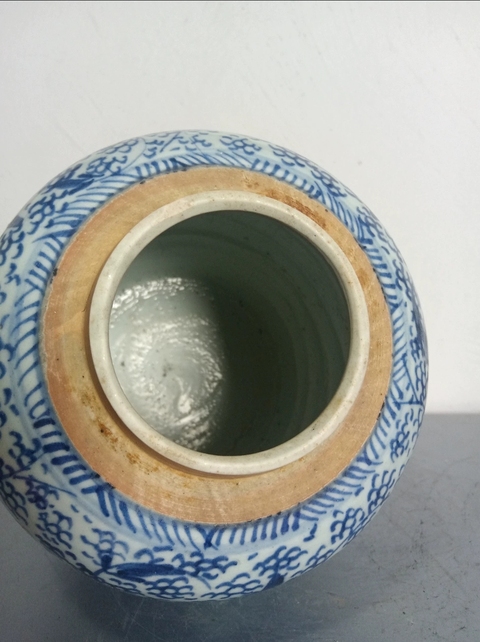 古玩陶瓷青花花卉紋罐真品鑒賞圖