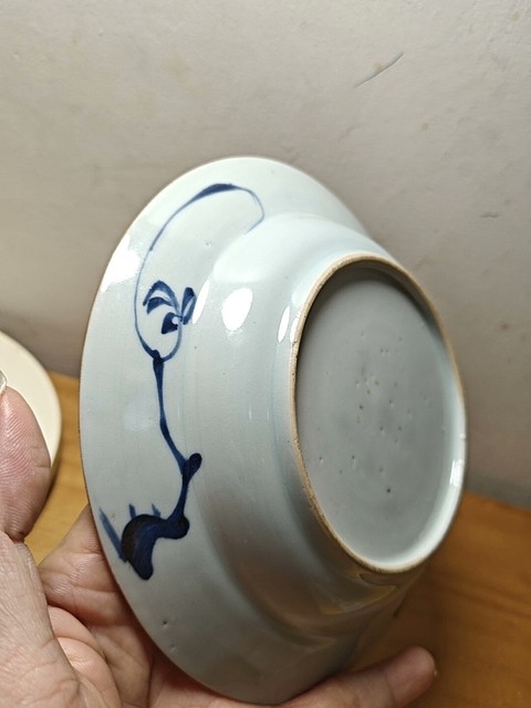 古玩陶瓷青花花卉紋盤真品鑒賞圖