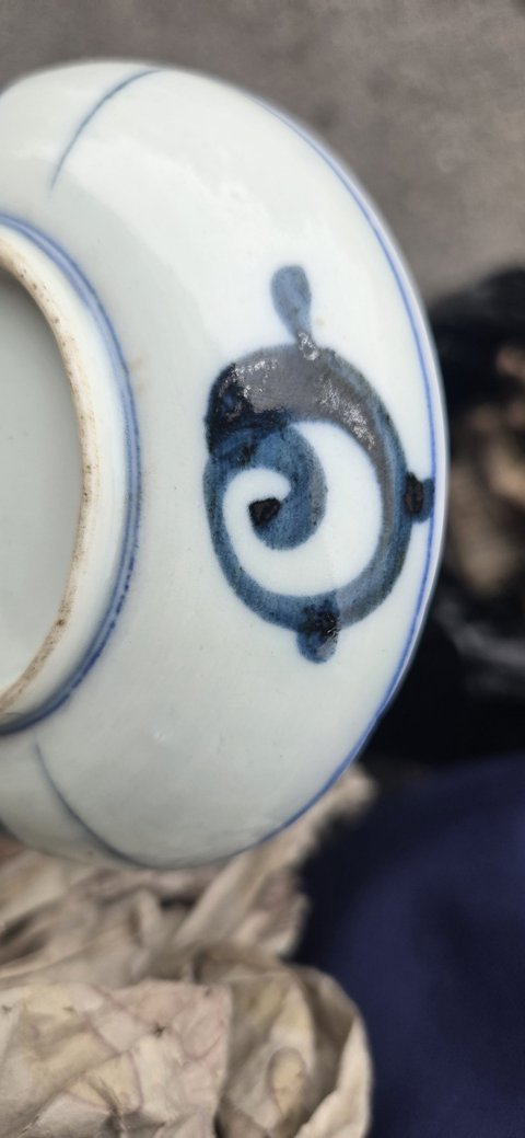 古玩陶瓷日本明治至大正青花盤真品鑒賞圖