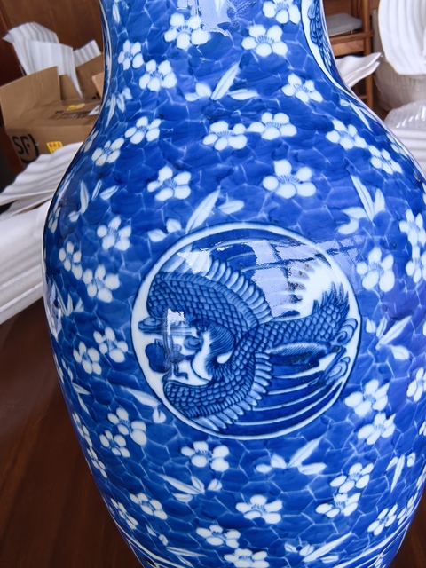 古玩陶瓷青花團鶴紋瓶真品鑒賞圖