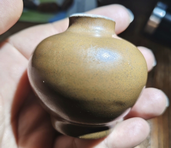 古玩陶瓷褐釉水盂真品鑒賞圖