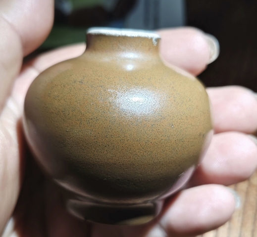 古玩陶瓷褐釉水盂真品鑒賞圖