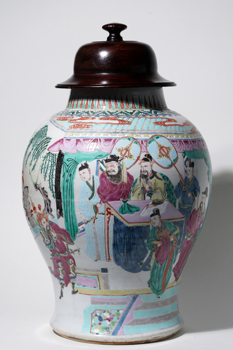 古玩陶瓷人物紋粉彩將軍罐真品鑒賞圖