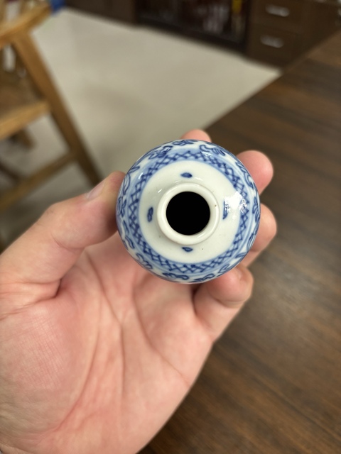 古玩陶瓷青花纏枝蓮紋鼻煙壺拍賣，當前價格3500元