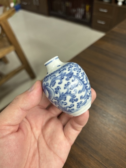 古玩陶瓷青花纏枝蓮紋鼻煙壺拍賣，當前價格3500元