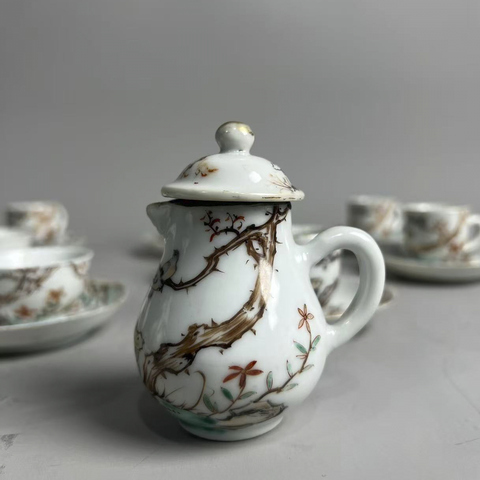 古玩陶瓷乾隆執(zhí)壺真品鑒賞圖