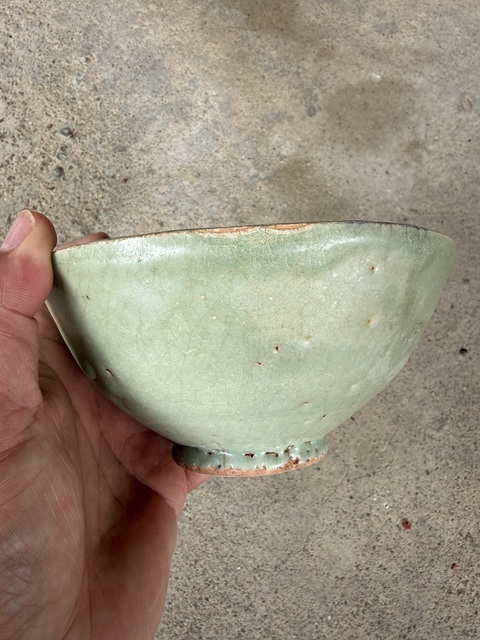 古玩陶瓷龍泉青瓷茶碗真品鑒賞圖