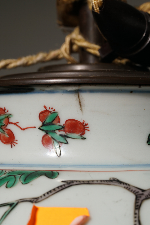 古玩陶瓷花鳥紋五彩將軍罐真品鑒賞圖