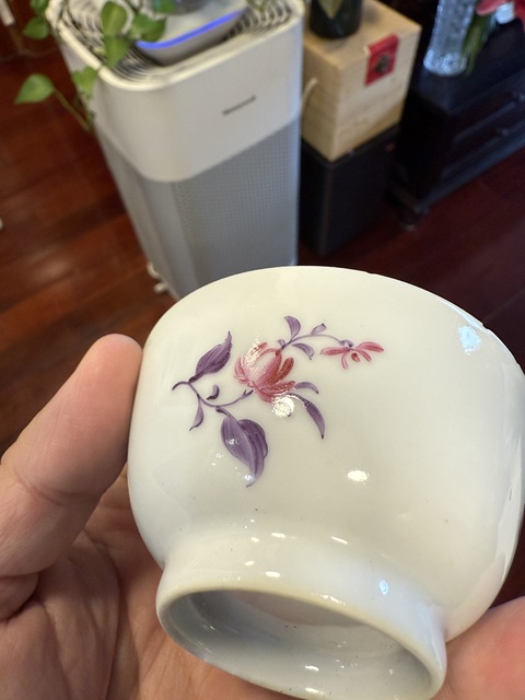 古玩陶瓷廣琺瑯花卉紋杯真品鑒賞圖