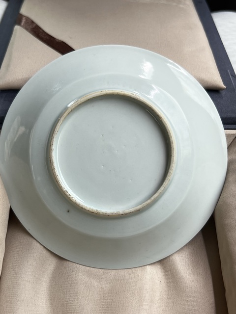 古玩陶瓷摩羯龍紋青花盤真品鑒賞圖